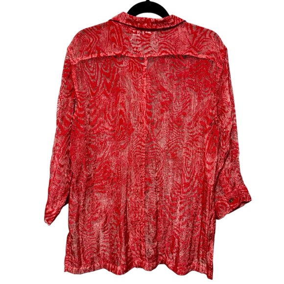 Chico’s Semi Sheer Animal Print 3/4 Sleeve Button Front Blouse Top - Picture 6 of 10